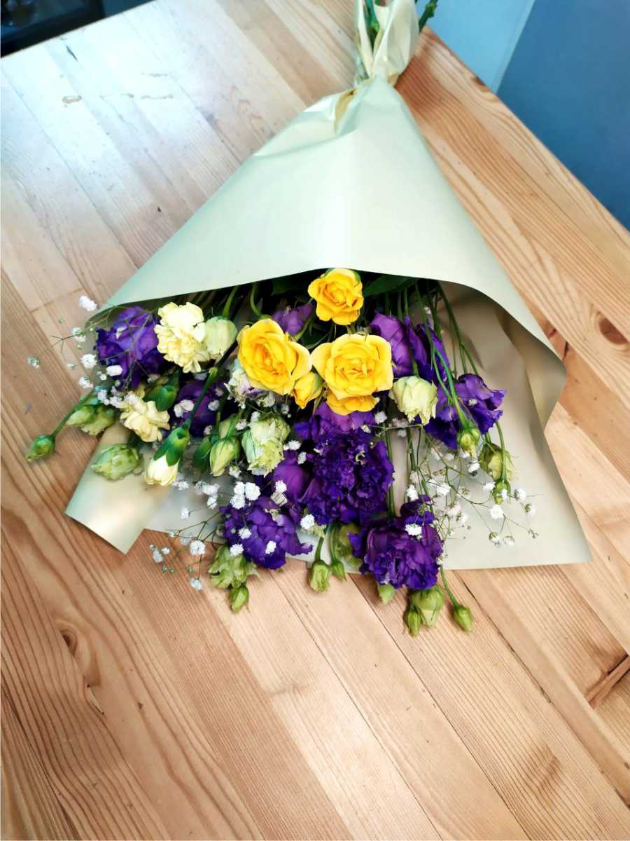 VETKA FLOWER - цветочная мастерская семейных букетов